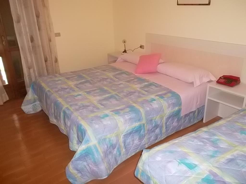 קסטיונה דלה פרסולאנה Hotel Residence La Rosa מראה חיצוני תמונה